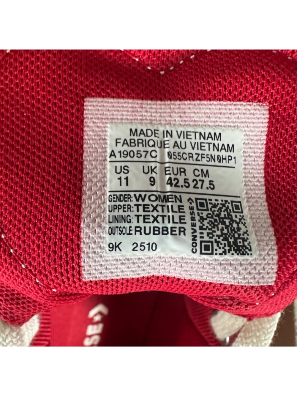 ⭐Converse Chuck Taylor Valentine's Day Low 11 Womens shoes Sneaker Red A19057C - Picture 11 of 11